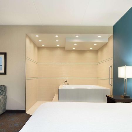 Hampton Inn & Suites Aberdeen/Apg South Edgewood Exteriör bild