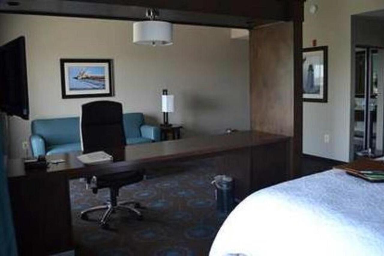 Hampton Inn & Suites Aberdeen/Apg South Edgewood Exteriör bild