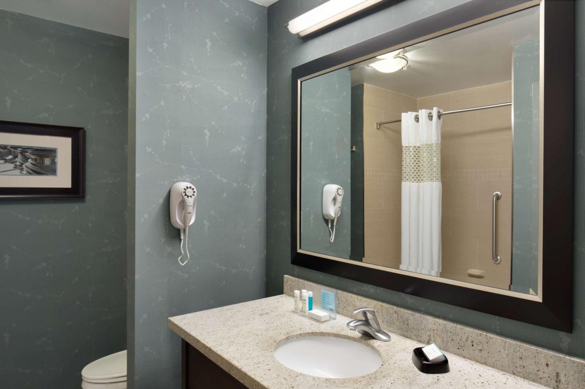 Hampton Inn & Suites Aberdeen/Apg South Edgewood Exteriör bild